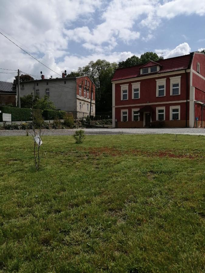 Gosciniec W Starym Mlynie Hotell Biala Prudnicka Exteriör bild