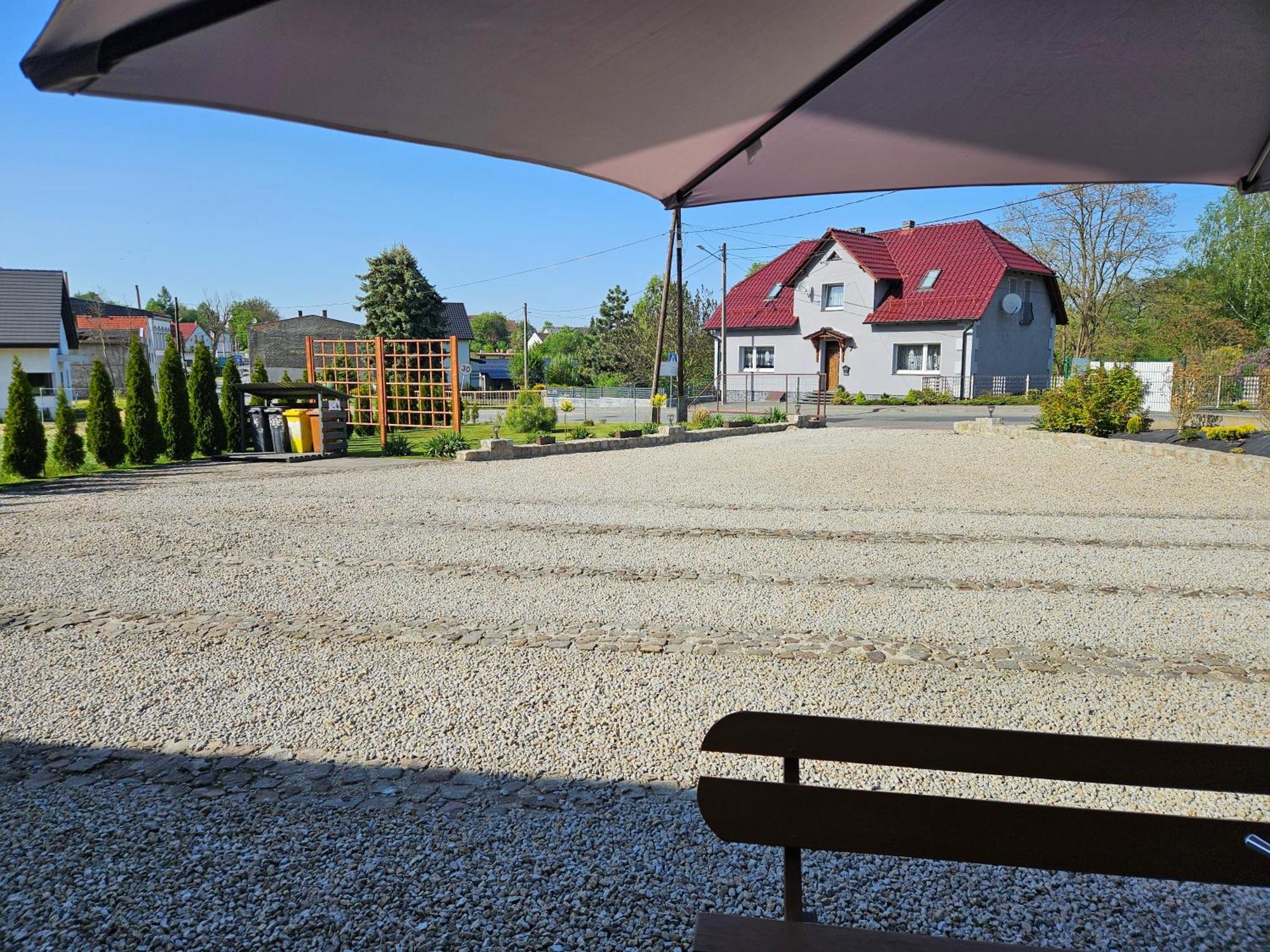 Gosciniec W Starym Mlynie Hotell Biala Prudnicka Exteriör bild